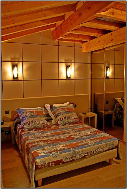 Hotel Les Ecuries De La Tour Mondonville Camera foto