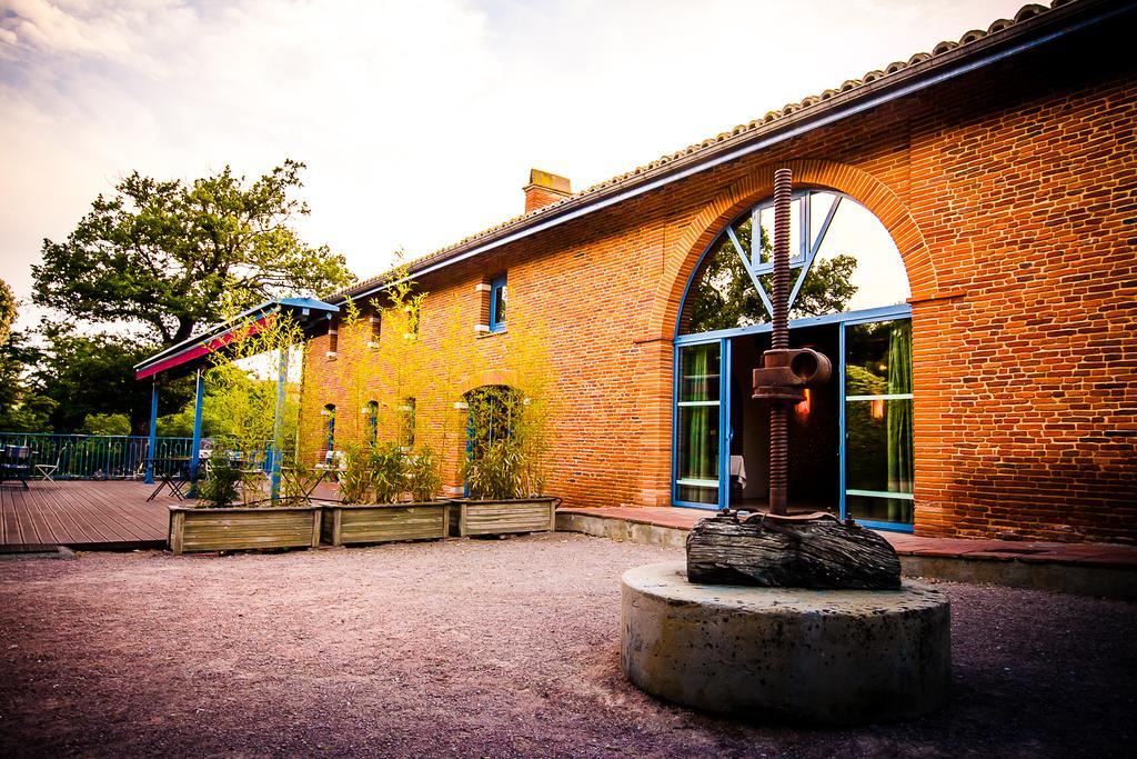 Hotel Les Ecuries De La Tour Mondonville Esterno foto